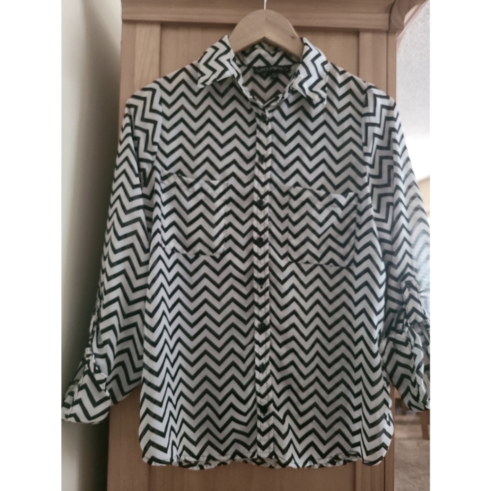 Button Down Black & White Chevron Sheer Blouse